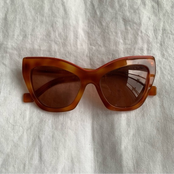 Loewe Accessories - Loewe Tortoiseshell Cat Eye Brown Tan Orange Sunglasses LW 40014U